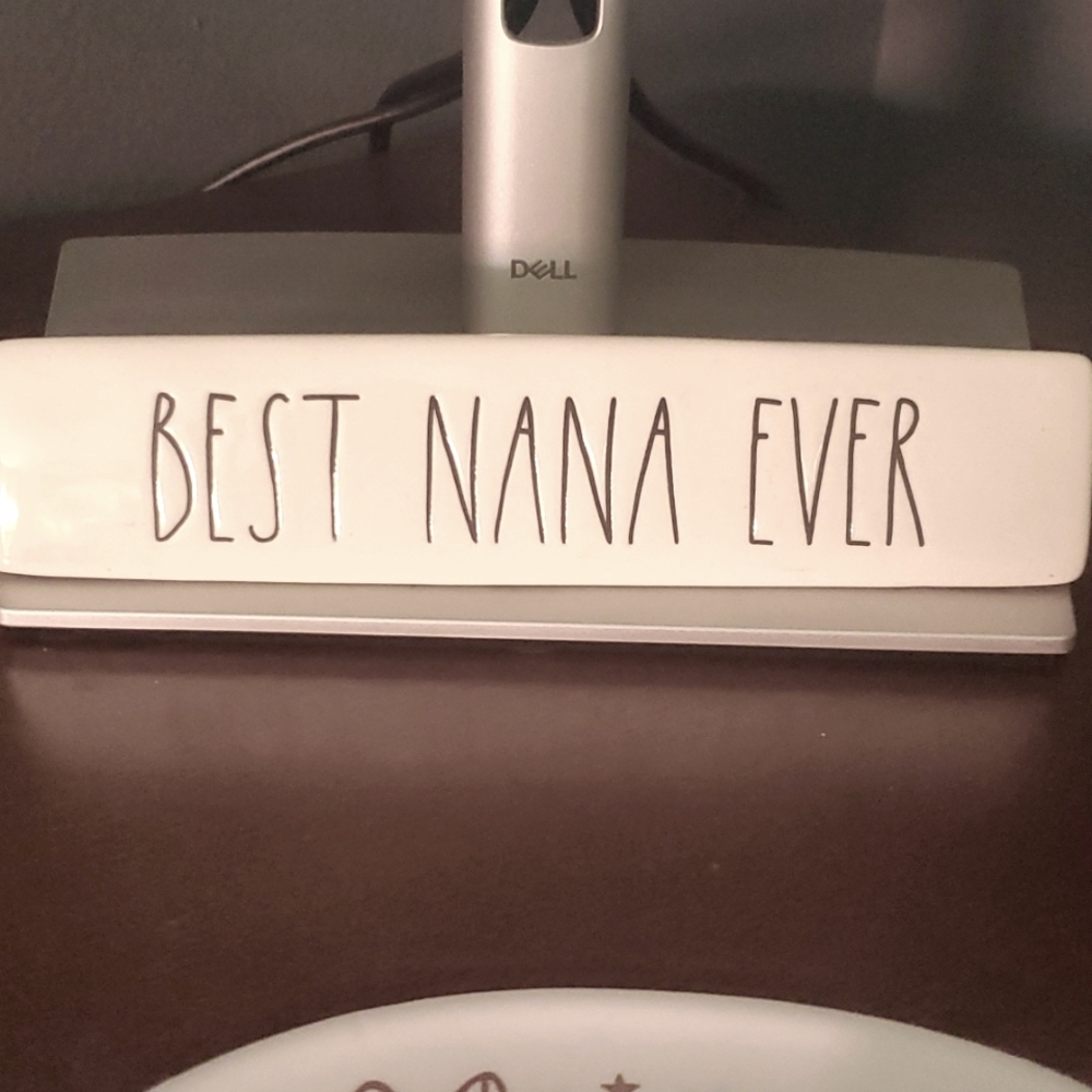 Rae Dunn paper weight
